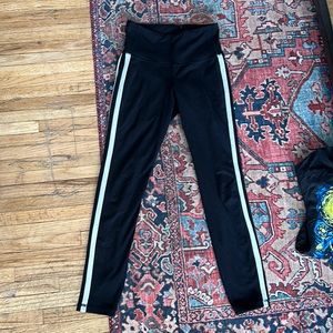 Black and White Old Navy Active Leggings